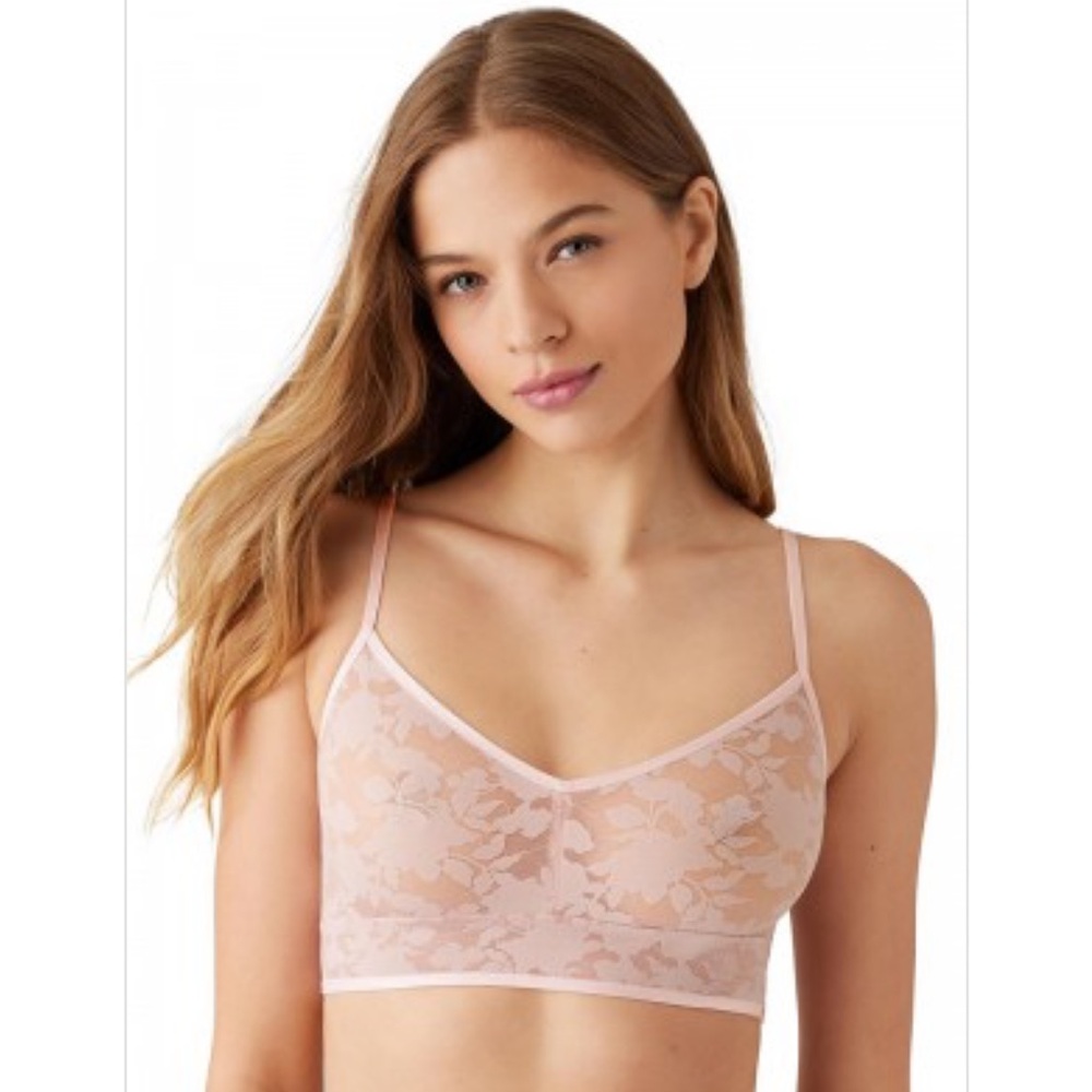 NWT Bralette Wacoal b.tempt’d Shadow Scene Bralette size M in Soft Pink